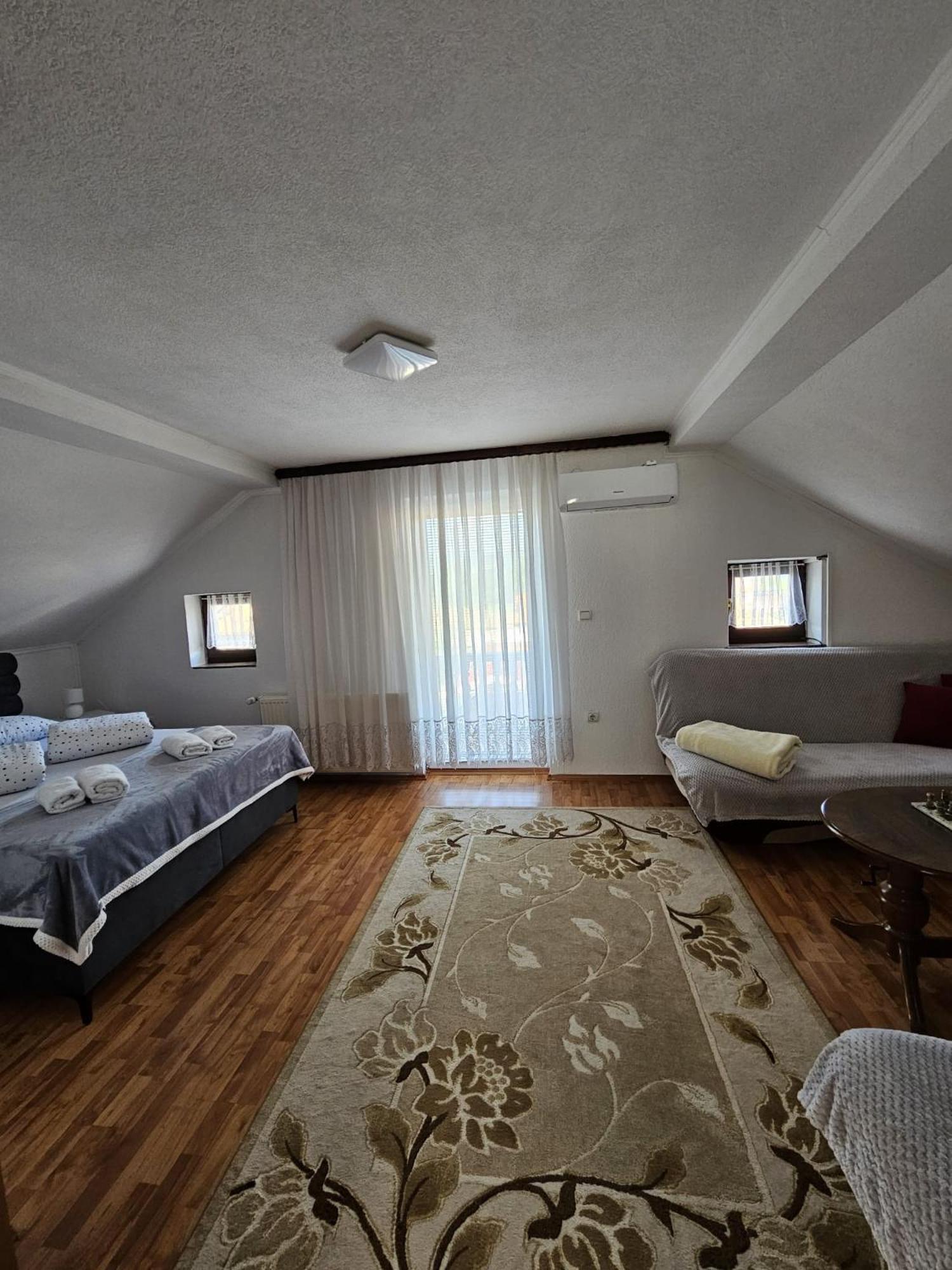 Holiday Home Peaceful Retreat Visoko Exterior photo